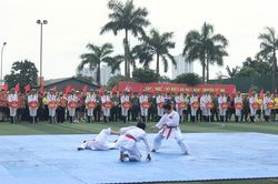 Hơn 1.000 cán bộ, chiến sĩ tham dự Hội thao kỷ niệm 60 năm Ngày truyền thống lực lượng Cảnh sát nhân dân