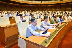 Quốc hội thông qua Luật Cảnh sát cơ động