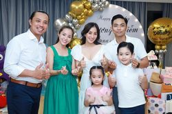 Tình cũ tới dự sinh nhật con gái Khánh Thi, mối quan hệ cả hai khiến dân tình ngưỡng mộ