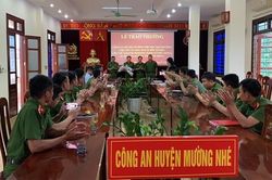 'Cõng' 14 bánh ma túy từ Lào vào Việt Nam