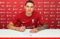 Juergen Klopp nói gì sau khi Liverpool phá kỷ lục chuyển nhượng?