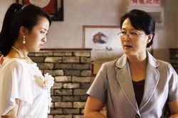 Bất ngờ bác hàng xóm mang 3 tỷ sang hỏi cưới tôi về cho con trai bác ấy làm cả nhà tôi sửng sốt