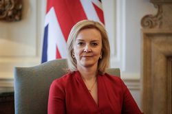 Bất chấp EU phản đối, Anh kiên quyết sửa đổi Nghị định thư Bắc IrelandTin khácNghị quyết số 17: Tạo sức bật cho du lịch cộng đồngGiá thức ăn chăn nuôi tăng cao: Người chăn nuôi gặp khó