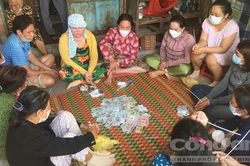 Bình Dương: Triệt phá sòng bài cào của các 'quý bà'