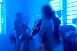 Chủ tịch xã đối mặt hình phạt nào nếu bị kết luận 'tòm tem' cấp dưới
