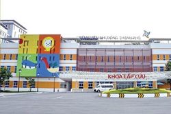 Bệnh viện Nhi Đồng tại TP.HCM nói gì về việc bé 2 tháng tuổi bị rơi từ tầng 5