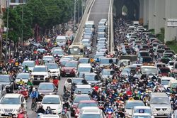 Hà Nội thí điểm phân luồng tổ chức giao thông một số nút giao trọng điểm
