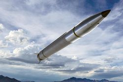Rocket tầm xa siêu chính xác Mỹ cung cấp cho Ukraine lợi hại ra sao?