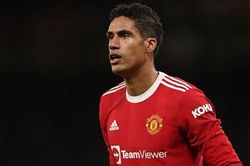 Raphael Varane đã vỡ mộng ở Old Trafford?