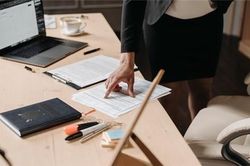 Bộc lộ thông tin bí mật trong tầm kiểm soát