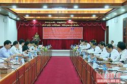Đoàn công tác tỉnh Sơn La thăm và làm việc tại tỉnh Luông Pha Băng