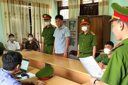 Khởi tố 2 cán bộ kiểm lâm để xảy ra khai thác rừng trái phép ở Hà Giang