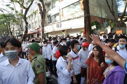 Gần 107.000 thí sinh Hà Nội bước vào kỳ thi tuyển sinh vào lớp 10