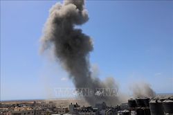 Israel không kích Dải Gaza