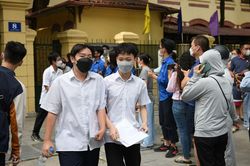 Đề thi tiếng Anh vào lớp 10 Hà Nội không làm khó thí sinh