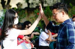Thi vào 10 tại Hà Nội: Sĩ tử lo lắng cho môn thi đầu tiên