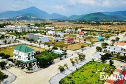 Lựa chọn tổ chức đấu giá 10 lô đất ở