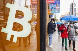Nhà đầu tư Bitcoin trước tương lai ảm đạm
