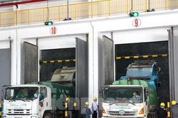 Chuyển rác về nhà máy điện rác Sóc Sơn: Xử lý dứt điểm 3.000 tấn rác tồn