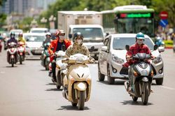 Bắc Bộ nắng gay gắt, không khí khô nóng cả ngày