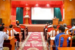 Na Hang có 73 người uy tín được phổ biến pháp luật