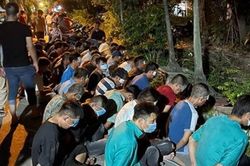 Triệt phá trường gà ven Rạch Nước Lên