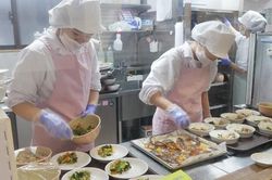 Nhật Bản: Kinh hoàng vụ nhân viên trường học trộn chất thải vào thức ăn trưa của học sinh