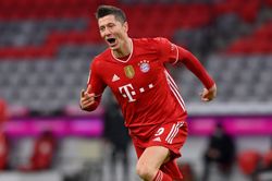Bayern tăng giá bán Lewandowski