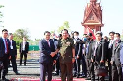 Long trọng kỷ niệm 45 năm Ngày Thủ tướng Campuchia sang Việt Nam tìm đường cứu nước