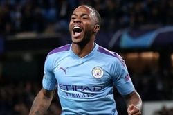 Chelsea tự tin thương vụ mua Raheem Sterling từ Manchester City