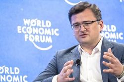 Ukraine tuyên bố chiến đấu bằng xẻng nếu phương Tây không gửi vũ khí