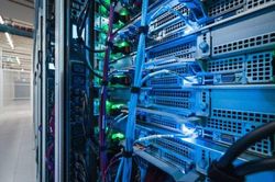 Microsoft, Meta và Google dùng AI để điều hành các trung tâm dữ liệu