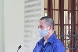 Gã trai lần thứ tư hầu tòa xin giảm án để báo hiếu mẹ già