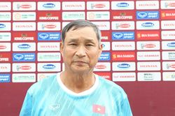 HLV Mai Đức Chung vẫn giữ ý định thôi dẫn dắt tuyển nữ Việt Nam trước World Cup