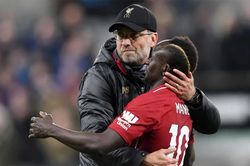 Juergen Klopp than thở khi Mane chính thức gia nhập Bayern Munich