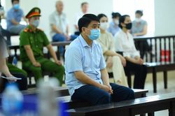 Bồi thường thêm 15 tỷ đồng, ông Nguyễn Đức Chung được giảm 3 năm tù