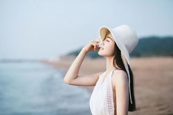 Suốt 12 năm lấy nhau, tôi tự hào vì không tiêu của chồng một đồng nào, giờ hối hận thì đã quá muộn
