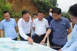 Nâng cao trình độ cho cán bộ, đảng viên
