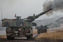Vũ khí hạng nặng đầu tiên của Đức đến Ukraine