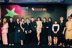 NTK Đắc Ngọc dùng 'Thanh âm Việt và sắc màu 5 châu' mở màn Thailand Fashion Week 2022