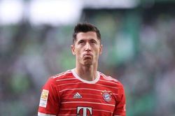 Bayern thất bại trong nỗ lực cuối cùng giữ chân Lewandowski