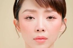 Tóc Tiên bất ngờ nhập hội 'cô dâu tháng 6' cùng Minh Hằng nhưng lại khóc nức nở: Chuyện gì đây?
