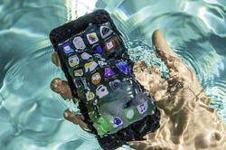 Hy hữu: iPhone ngâm dưới nước suốt 10 tháng vẫn hoạt động bình thường
