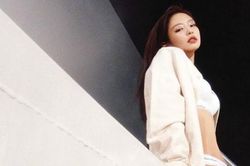10 loạt ảnh gợi cảm nhất của Jennie Blackpink từ trước tới nay