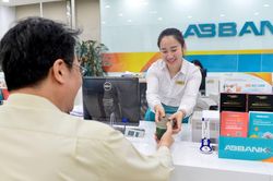 Kỳ vọng ngân hàng được sớm nới 'room' tín dụng