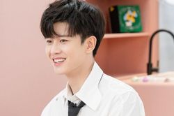 Nhậm Gia Luân có thể rời khỏi Hoan Thụy Thế Kỷ?