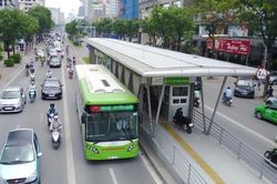 Đề xuất cho xe khách, xe buýt thường được chạy làn BRT ở Hà Nội