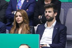 Shakira bị fan quấy rối sau khi chia tay Pique