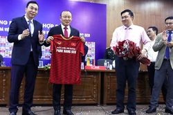 HLV Trần Công Minh: 'Tôi mong ông Park tiếp tục ở lại Việt Nam'