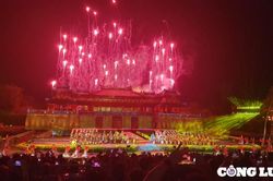 Festival Huế 2022 khai mạc: Những sắc màu hấp dẫn của văn hóa Huế